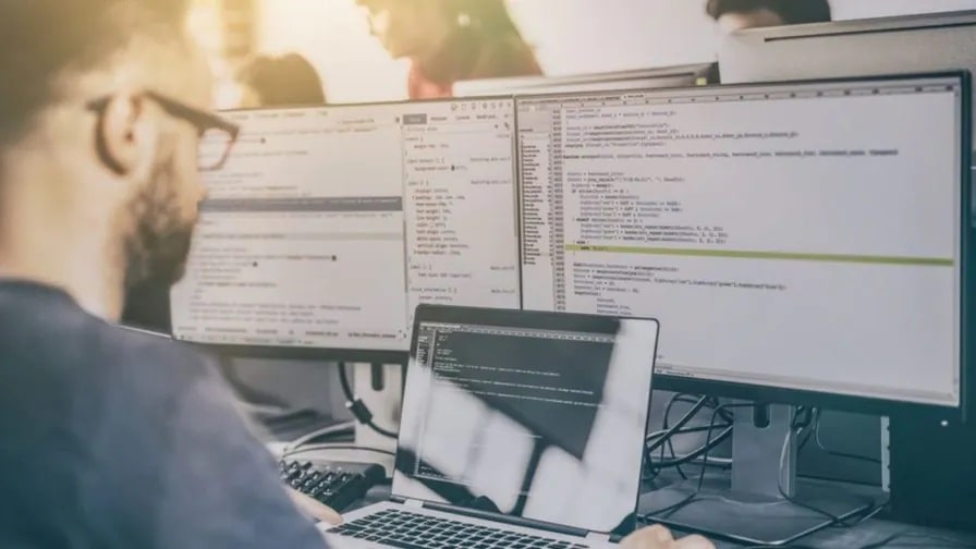 Full Stack Developer-Min
