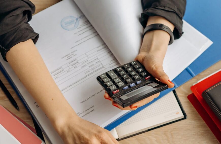 Tax Tips for Bloggers: How to Calculate Self-Employment Taxes