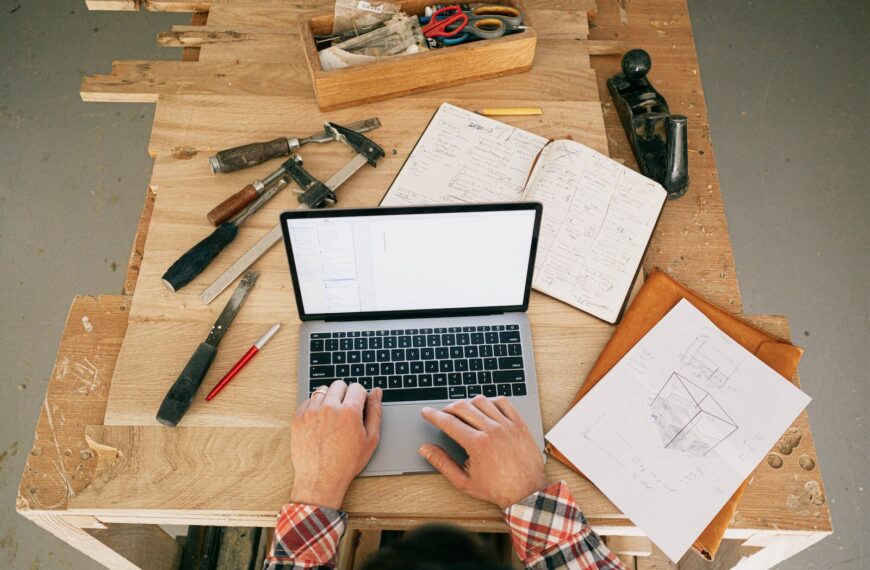 Manage a Remote Team: Best Practices for Success