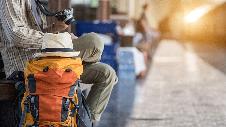 The Easiest Way To Stay Online While Travelling Overseas